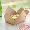 A caixa descartável do cozimento do papel de embalagem remove o alimento da refeição do almoço do recipiente